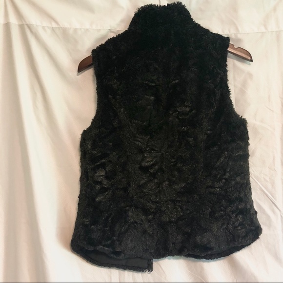 CABI Reversible Vest - Picture 4 of 5